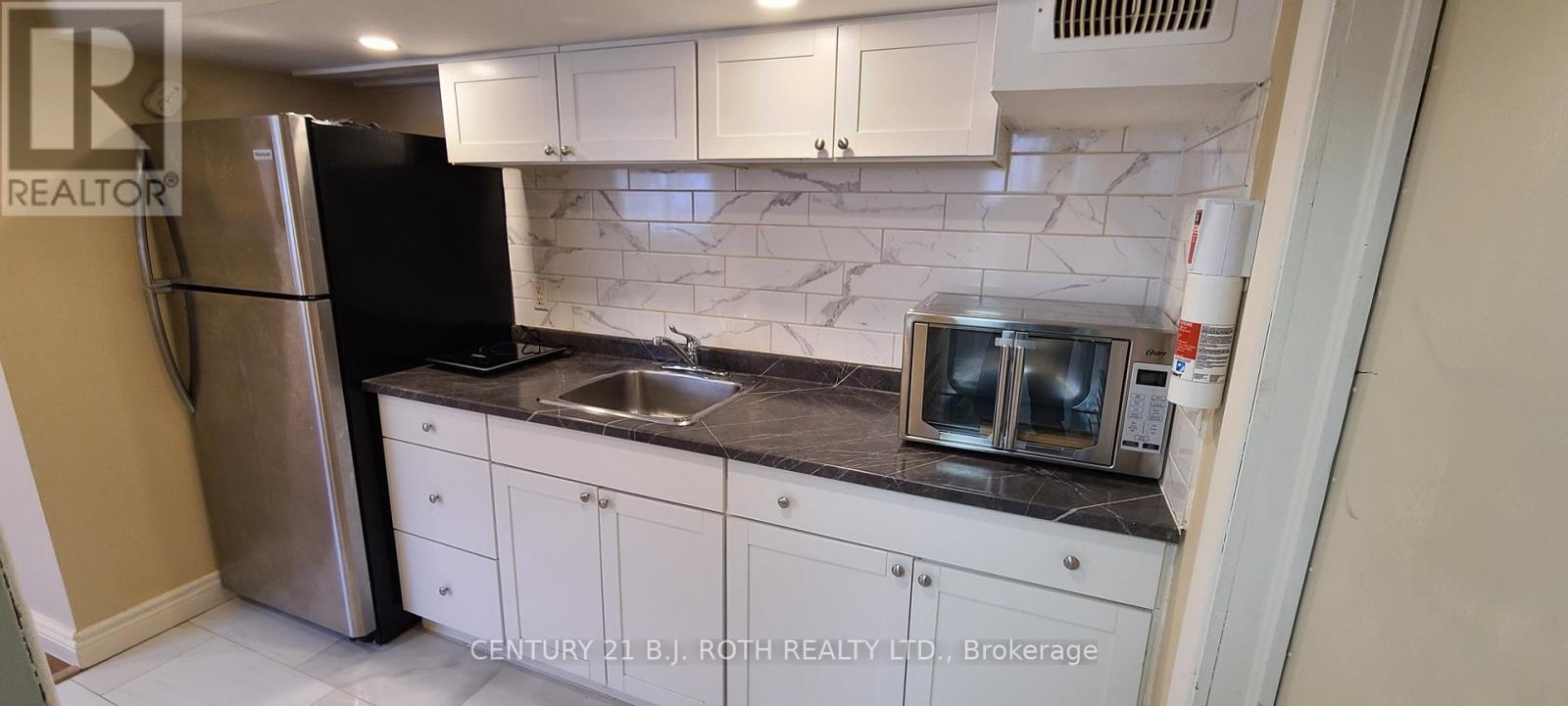 184 BORLAND STREET E - 50