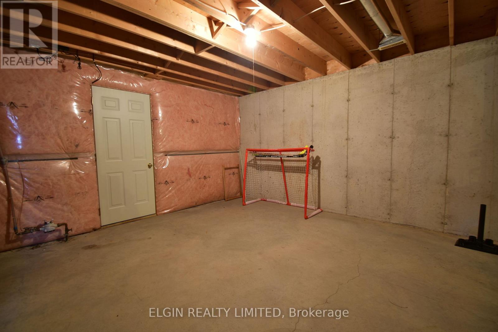 22 AXFORD PARKWAY - 22