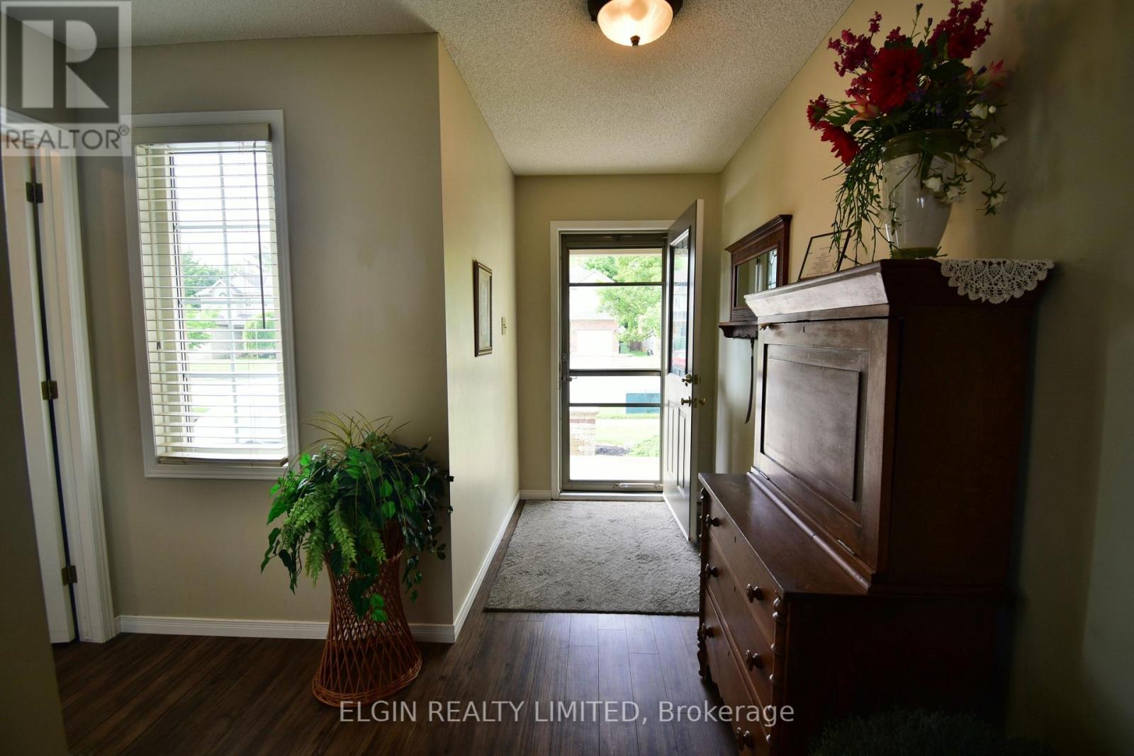 22 AXFORD PARKWAY - 5