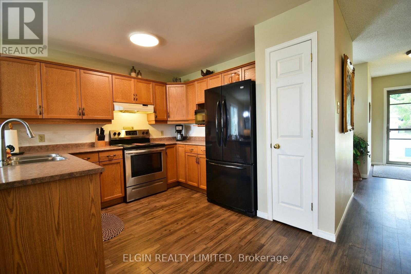 22 AXFORD PARKWAY - 7