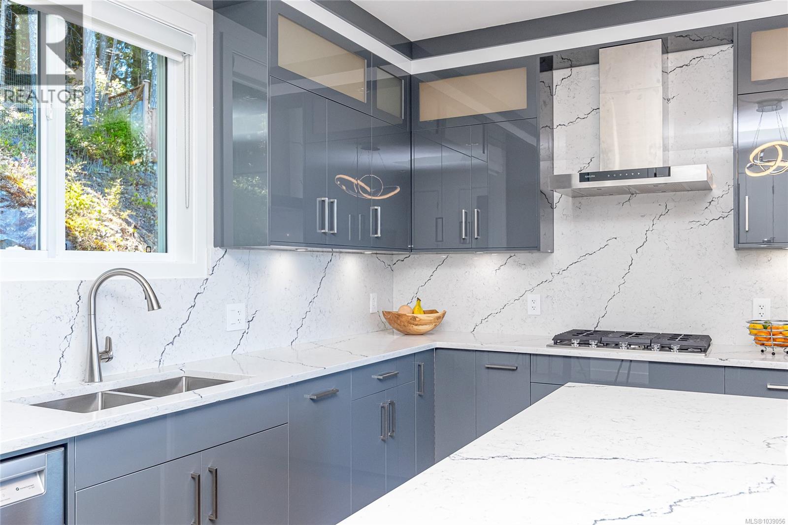 4701 Ambience Dr - 28