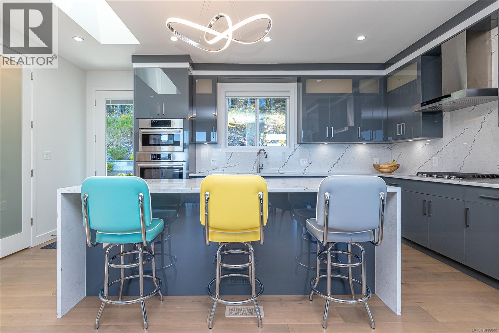 4701 Ambience Dr - 24