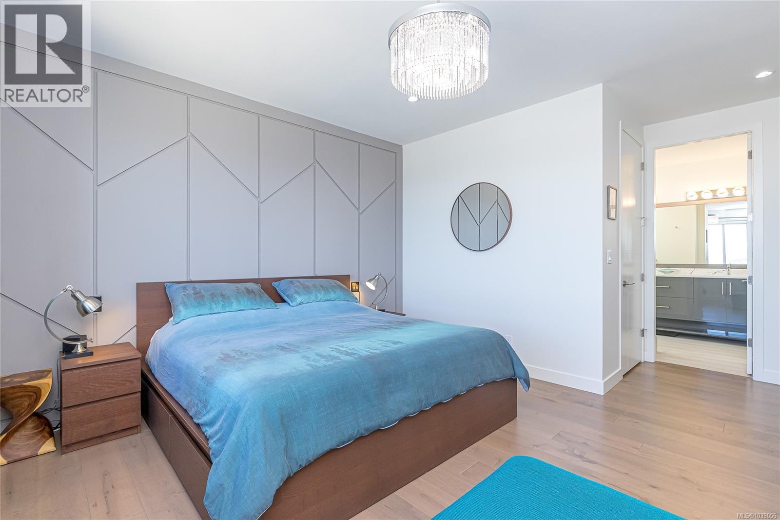 4701 Ambience Dr - 39