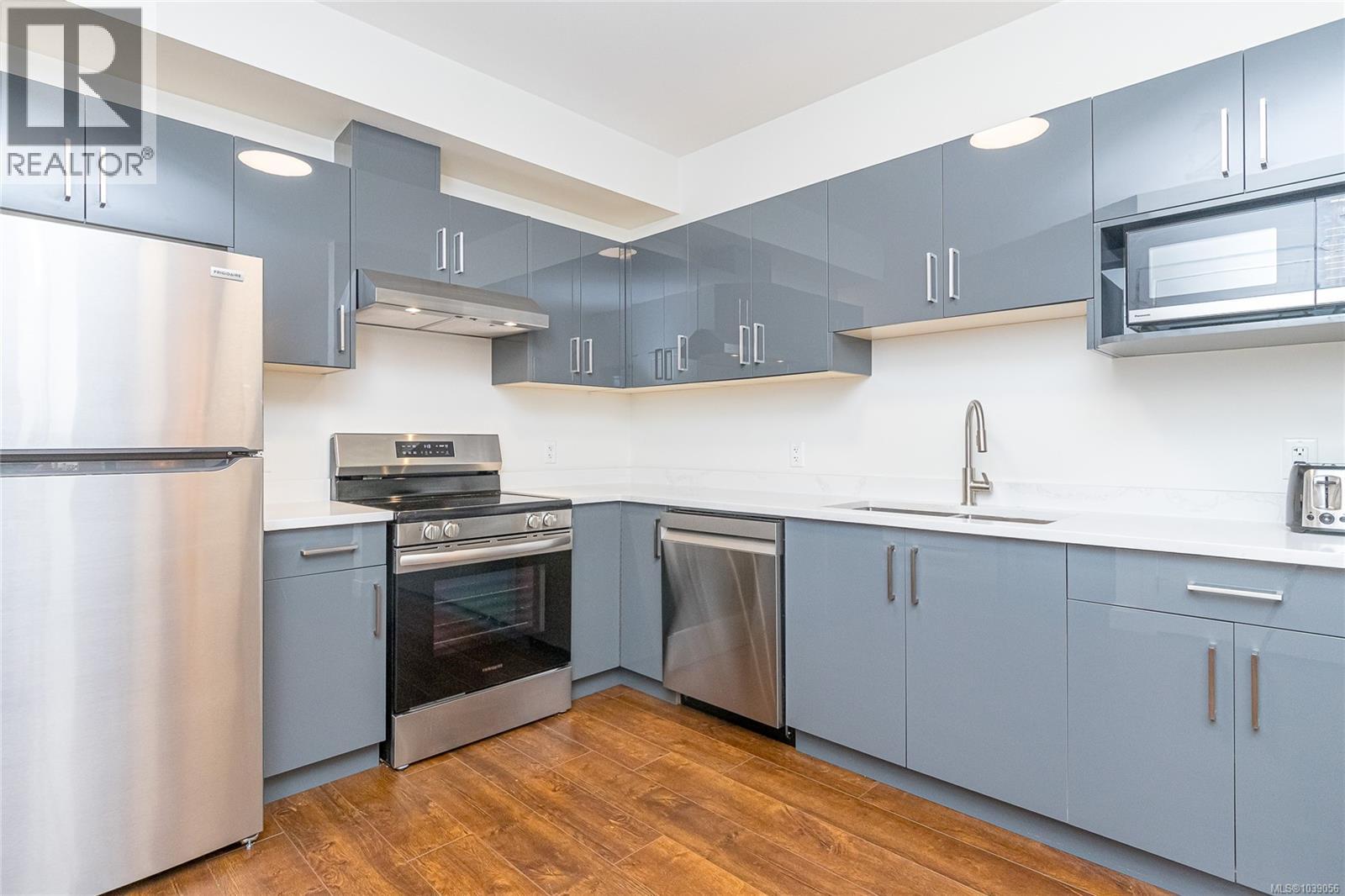 4701 Ambience Dr - 55