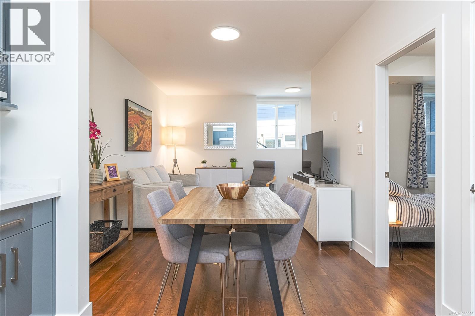 4701 Ambience Dr - 53