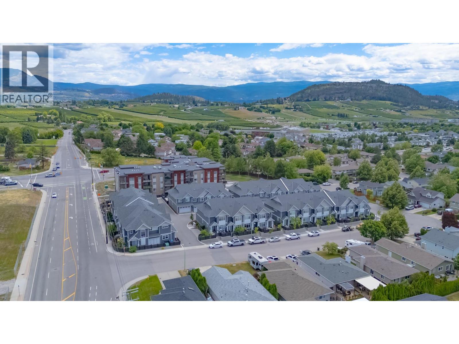 #7 115 Wyndham Crescent - 48