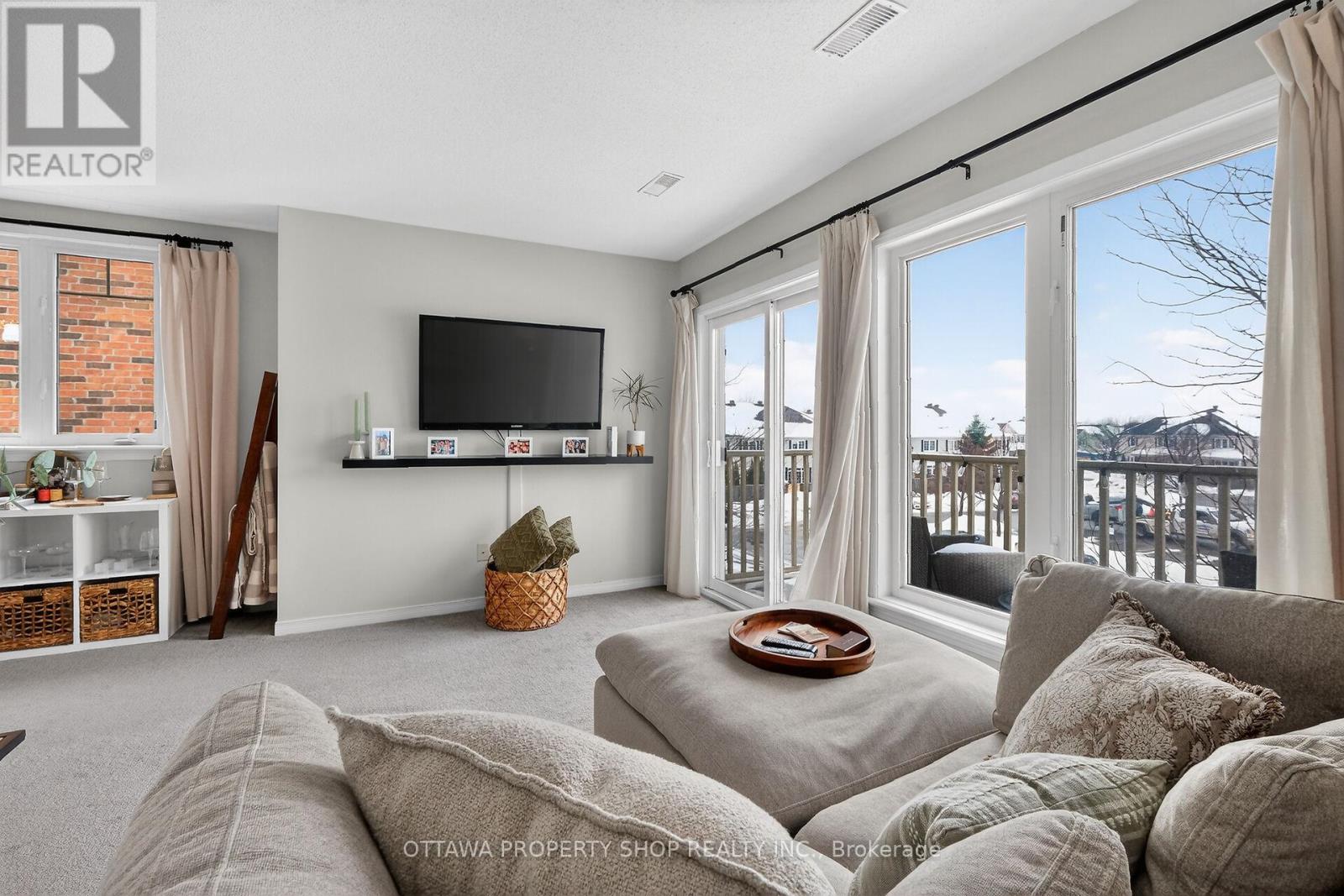 3385 CAMBRIAN ROAD - 11