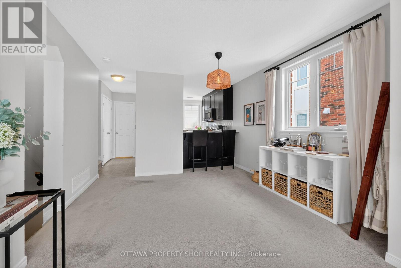 3385 CAMBRIAN ROAD - 12