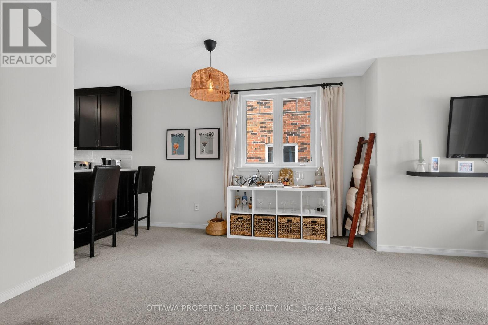 3385 CAMBRIAN ROAD - 13