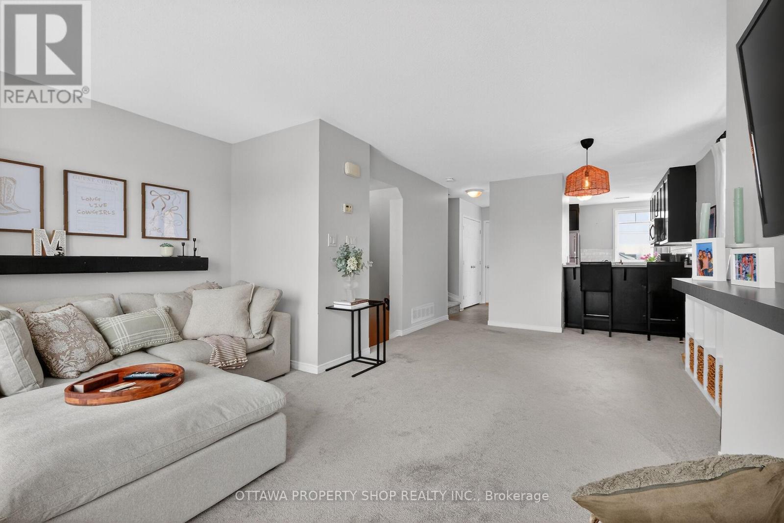 3385 CAMBRIAN ROAD - 9