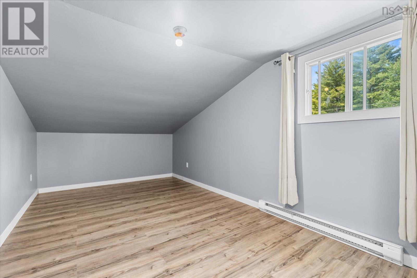 4184 203 Highway - 29