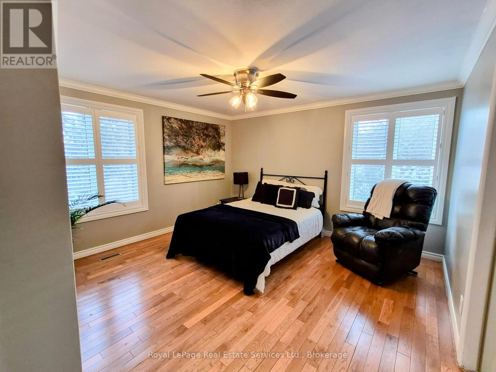 184 DUNDAS STREET E - 16