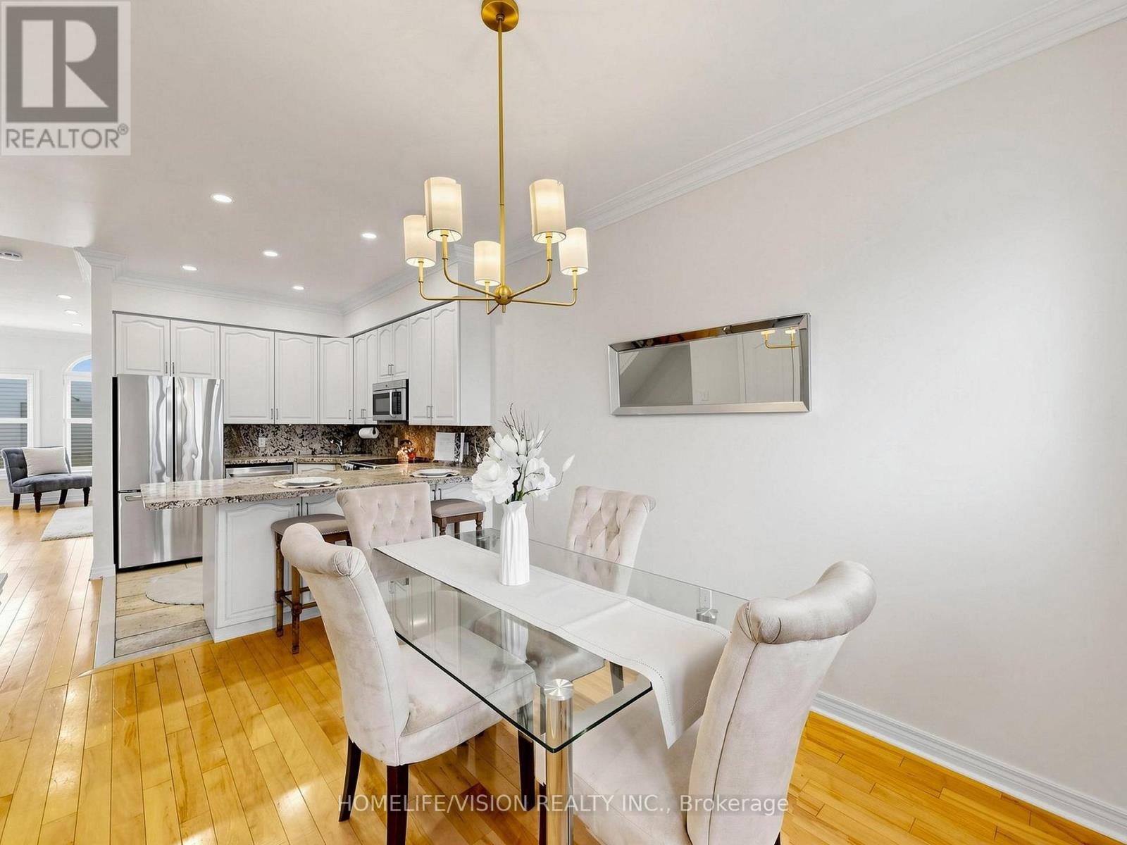 #TH2 175 GRAND AVENUE - 12