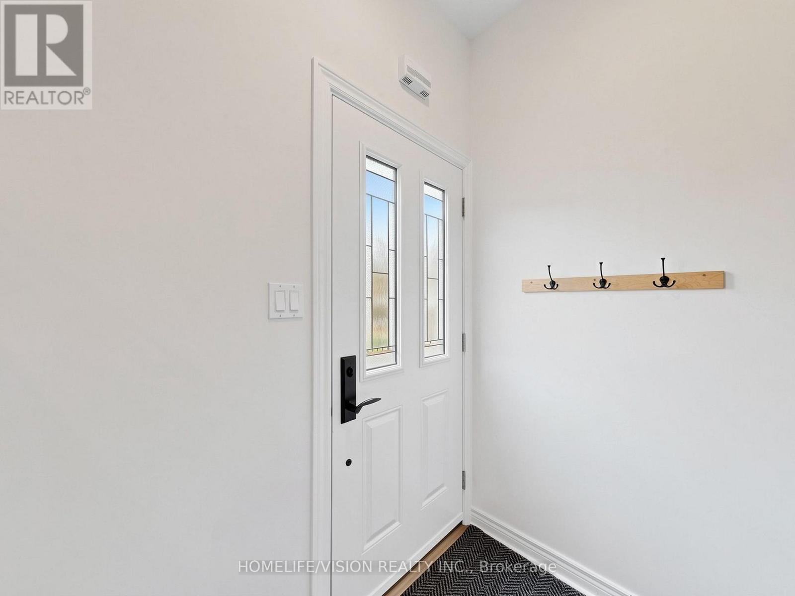 #TH2 175 GRAND AVENUE - 18