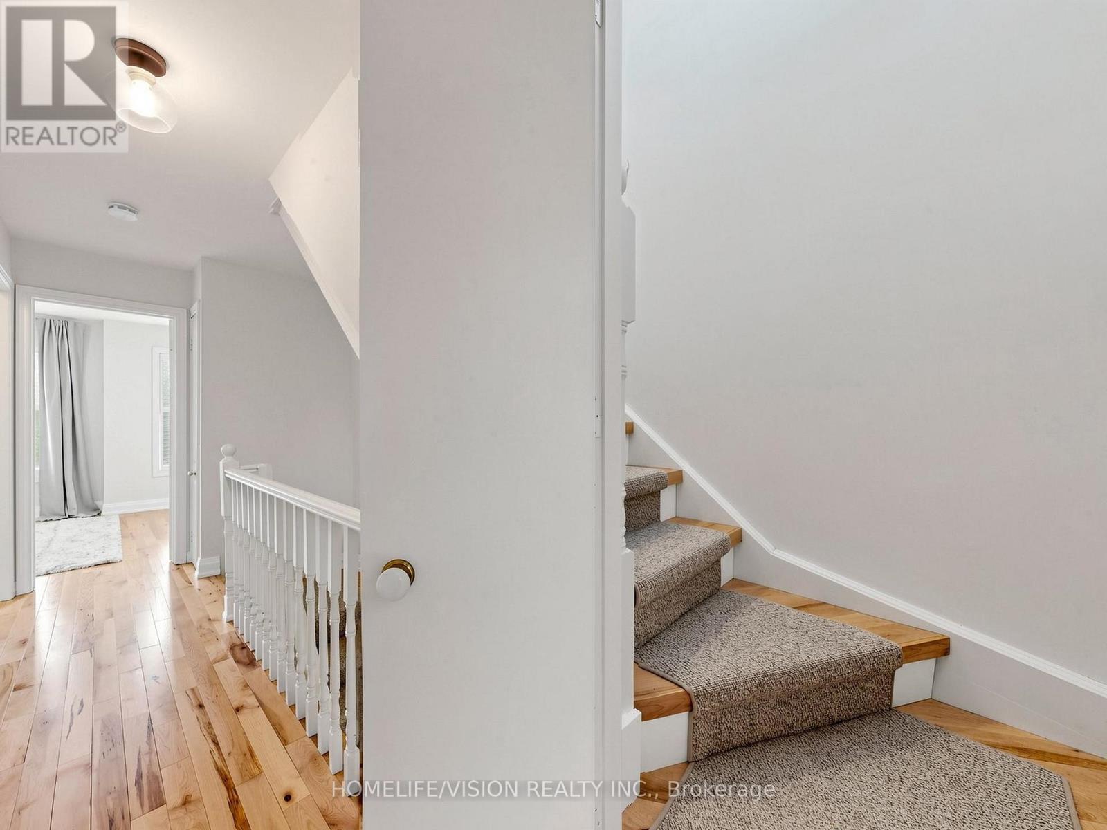 #TH2 175 GRAND AVENUE - 34