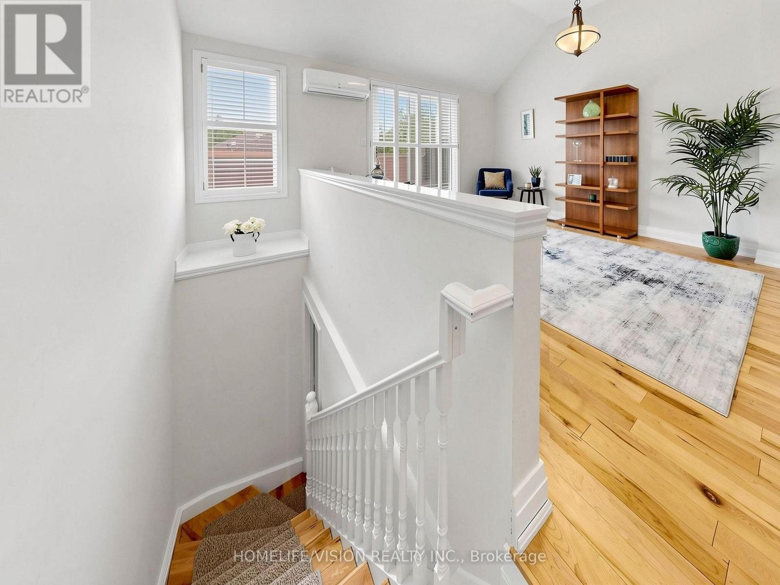 #TH2 175 GRAND AVENUE - 35