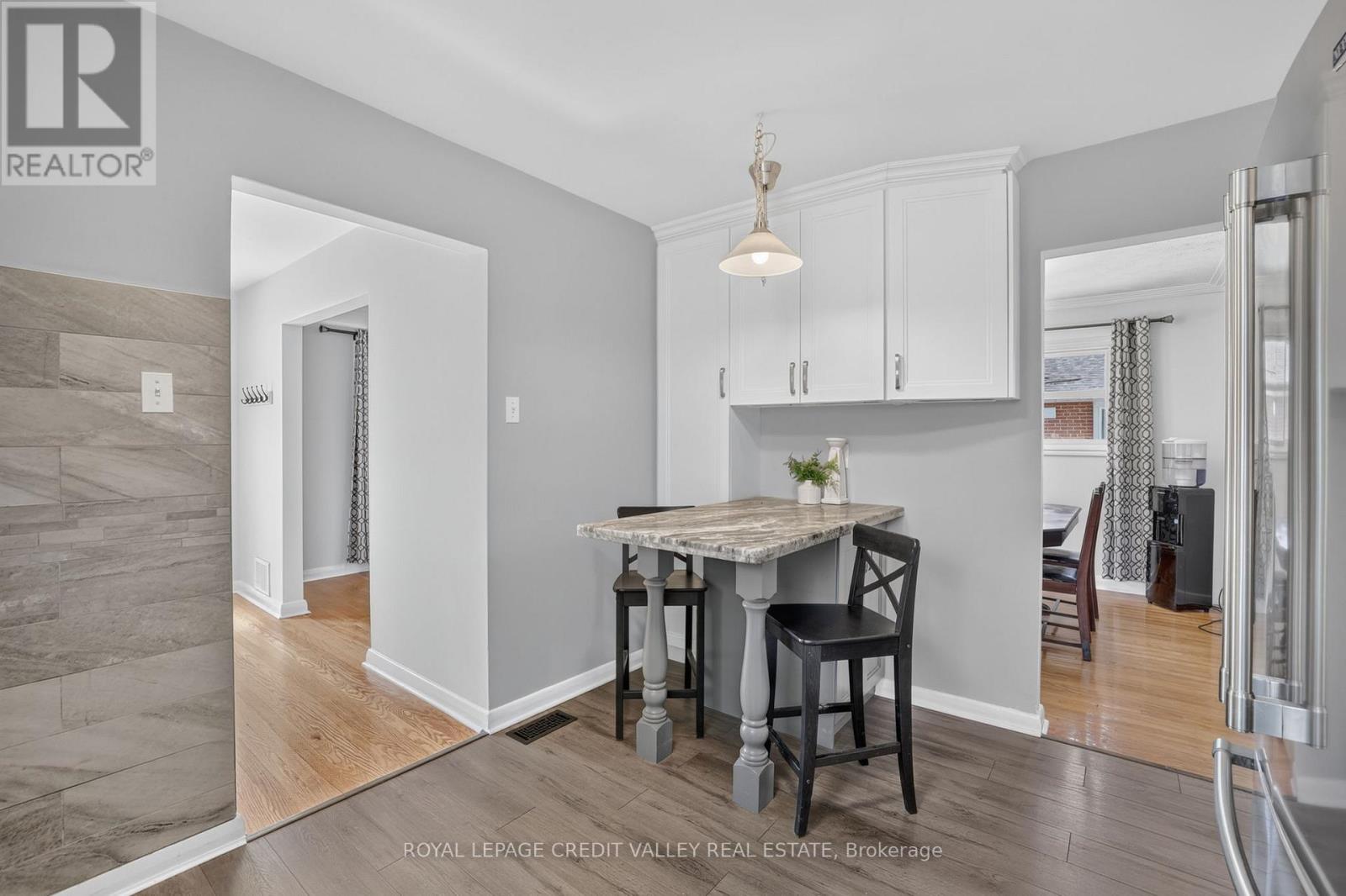 80 CORNWALL ROAD - 12