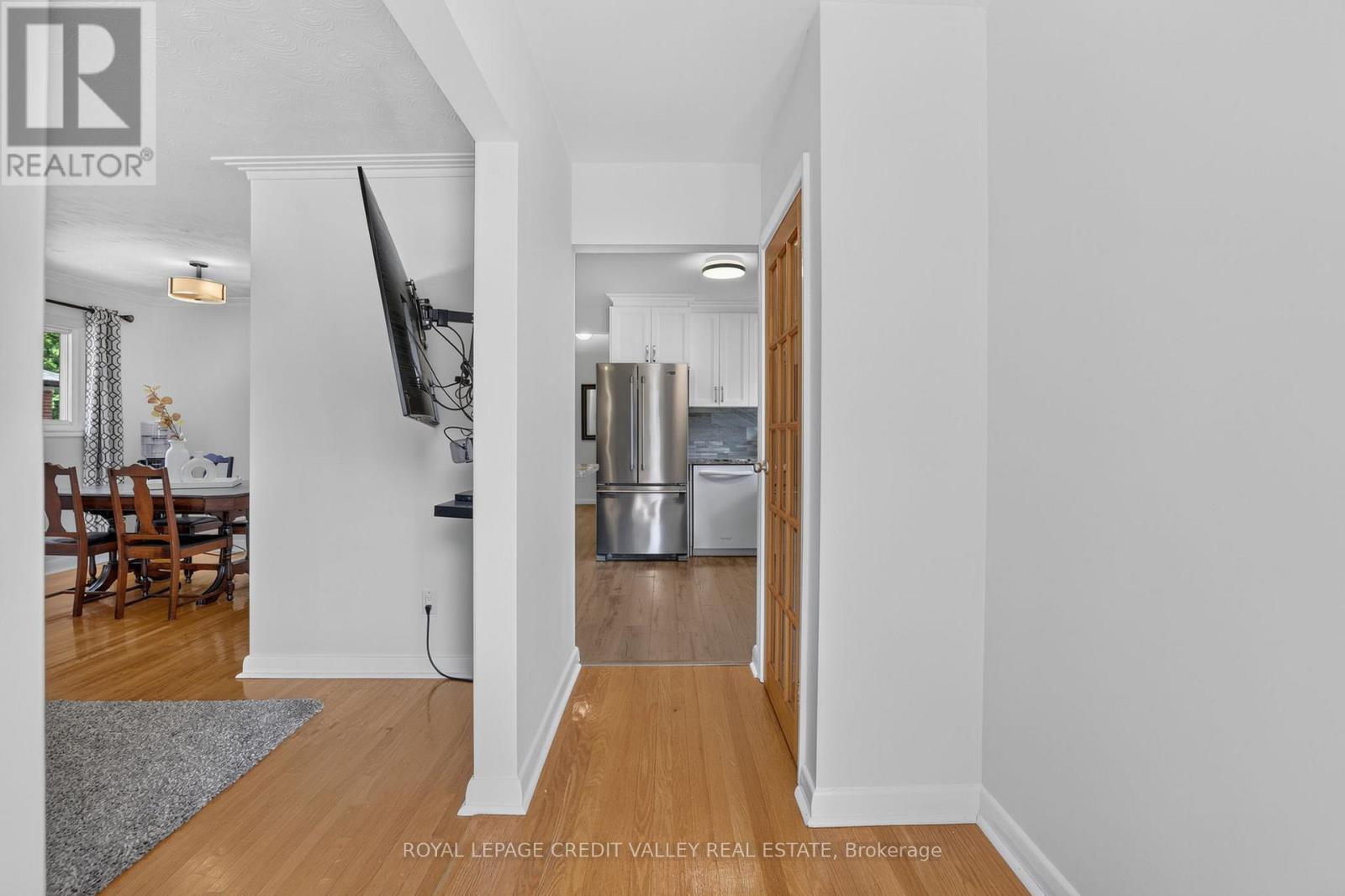 80 CORNWALL ROAD - 5