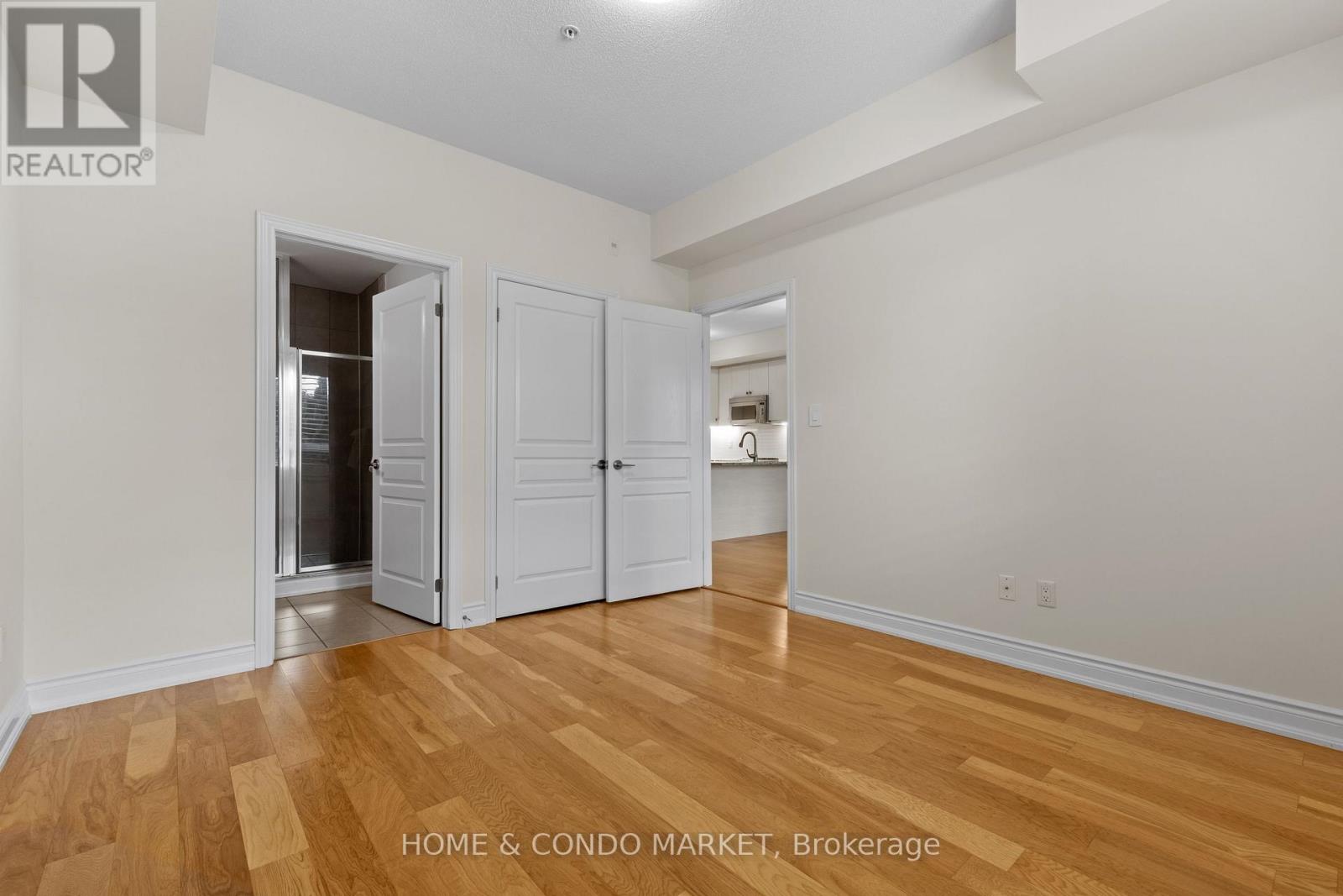 #130 3170 ERIN MILLS PARKWAY - 15