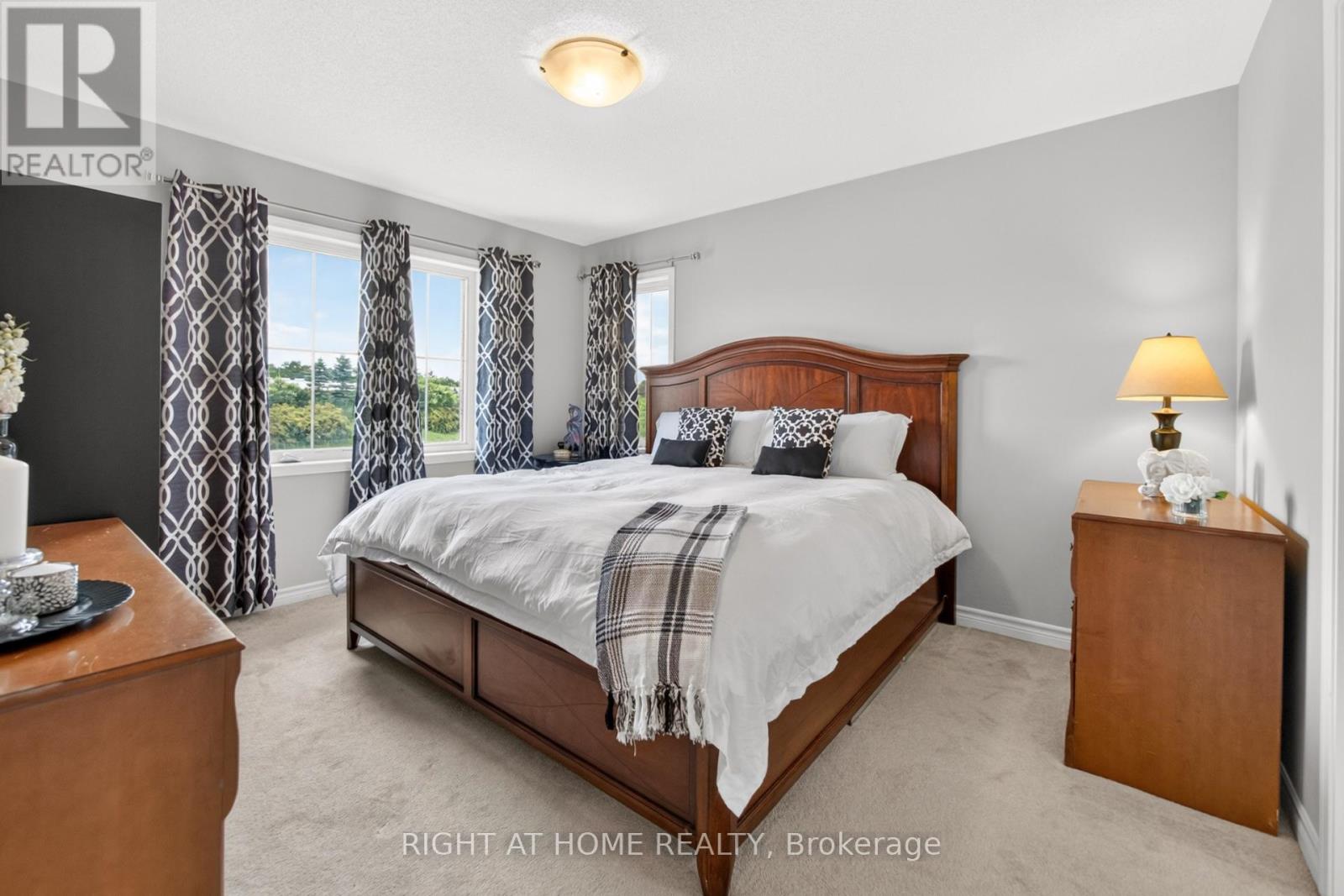 615 HEPBURN ROAD - 28