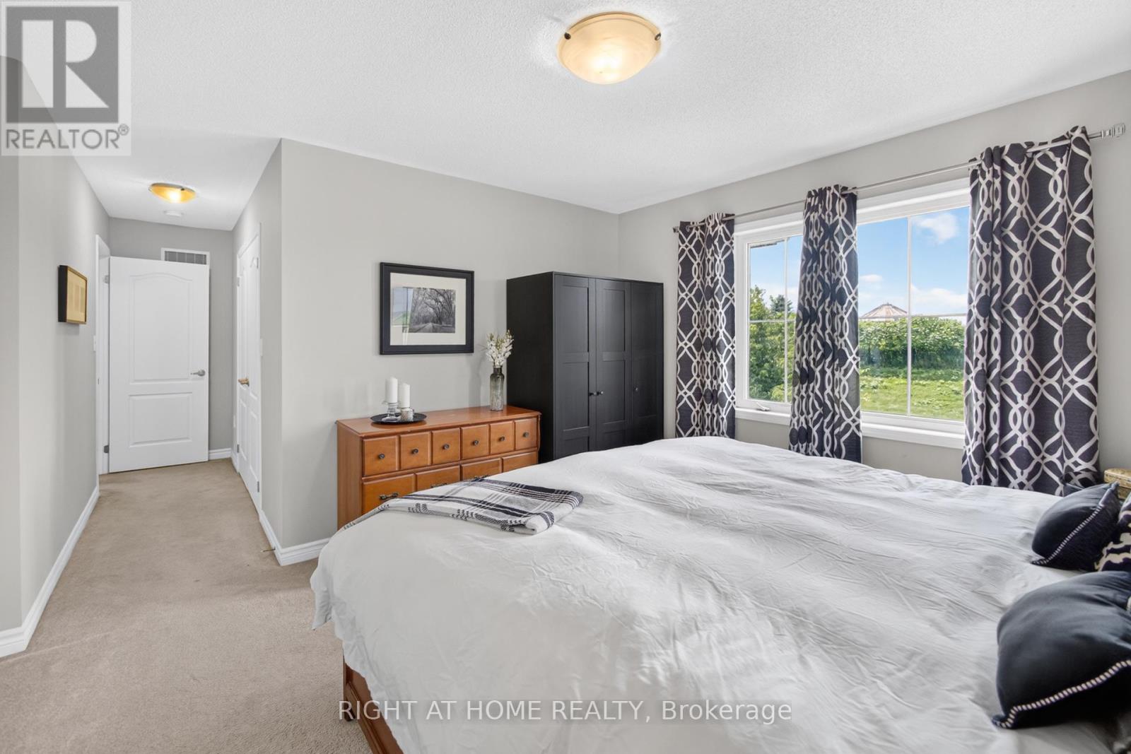 615 HEPBURN ROAD - 31
