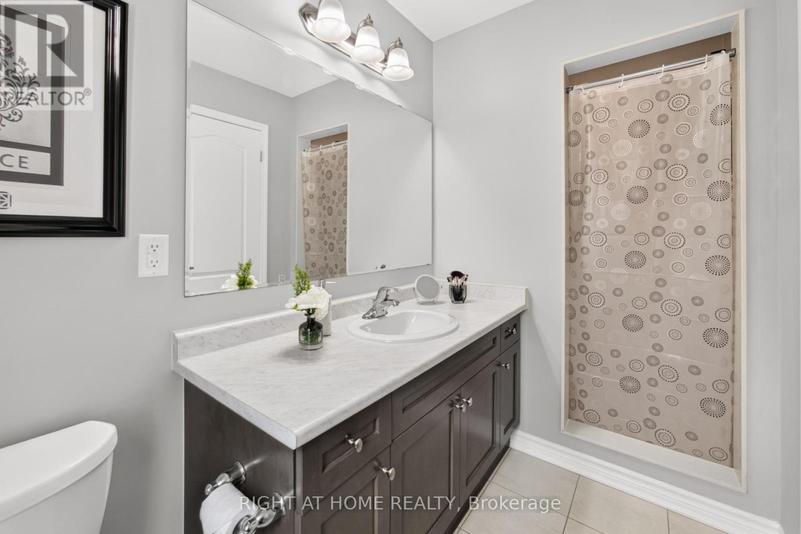 615 HEPBURN ROAD - 32