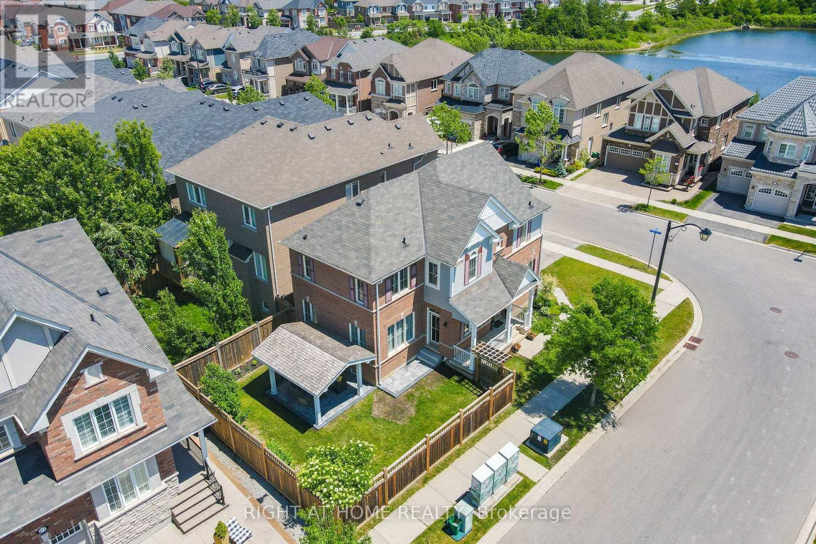 615 HEPBURN ROAD - 45