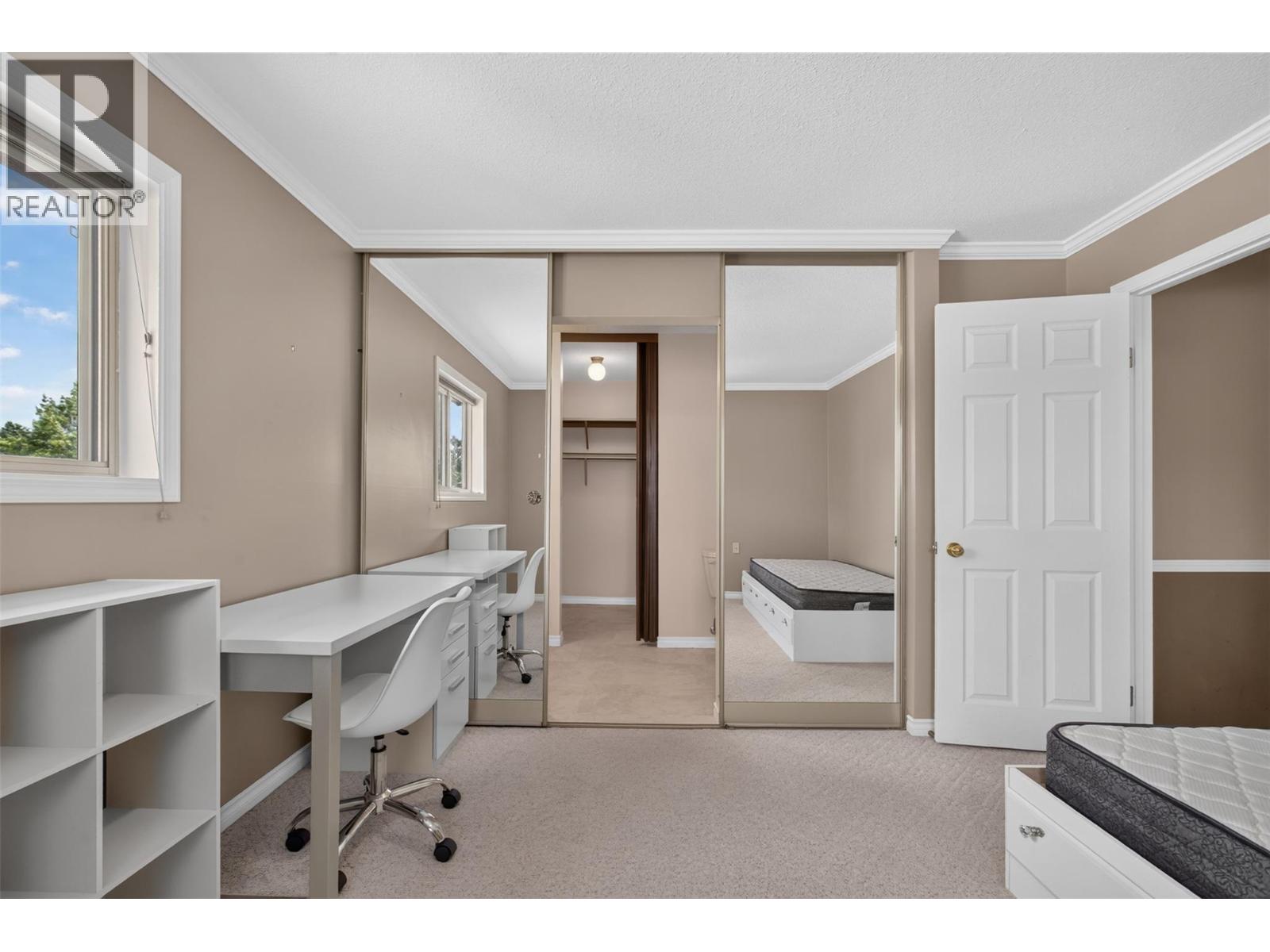 240 McIntosh Road Unit# 226, Kelowna