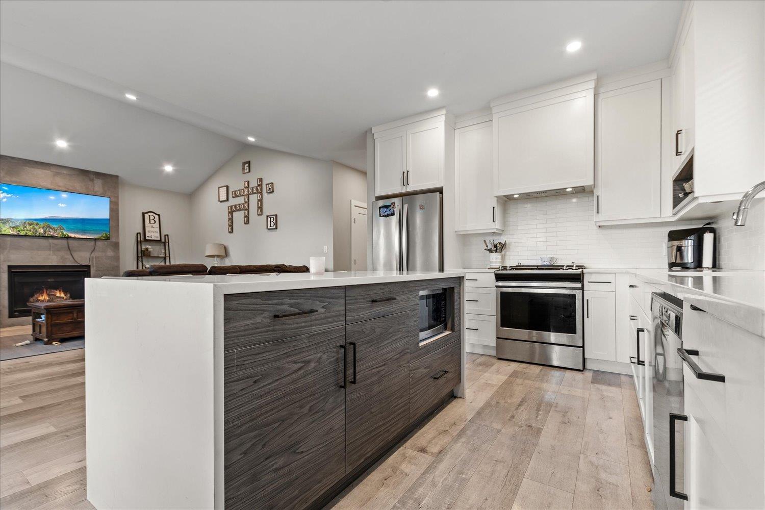 46302 RIVERSIDE DRIVE, Chilliwack Proper East, Chilliwack