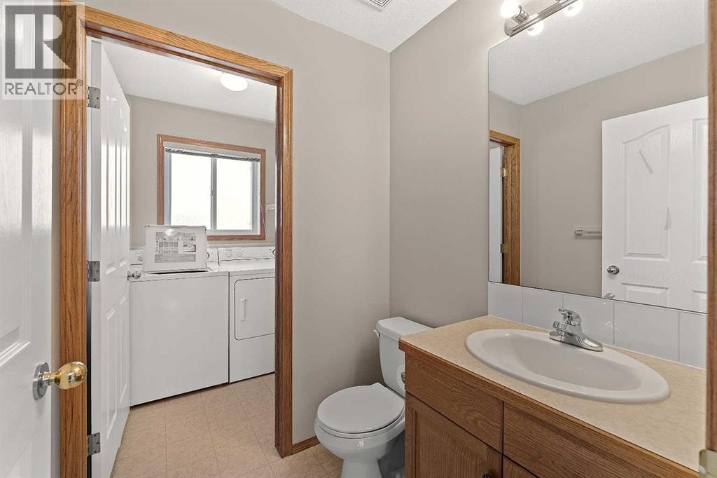 126 Saddleridge Close NE - photo 5