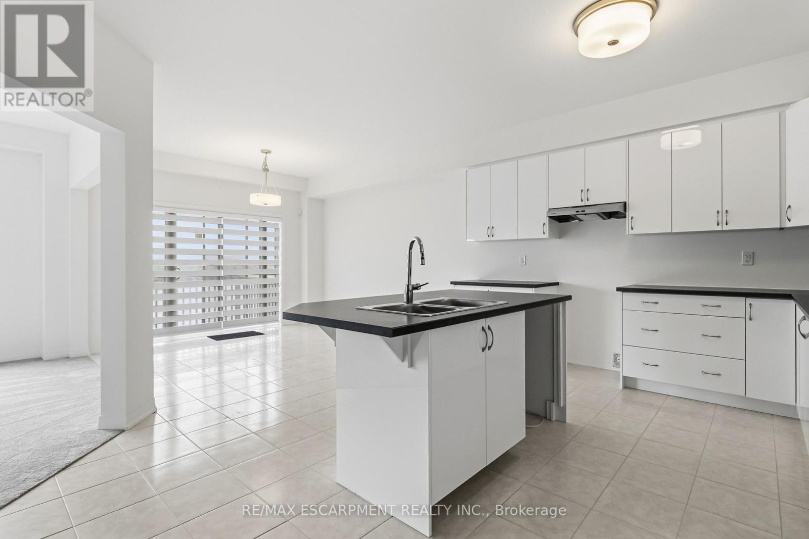 126 HITCHMAN STREET - 14