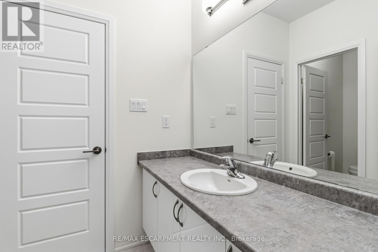 126 HITCHMAN STREET - 25