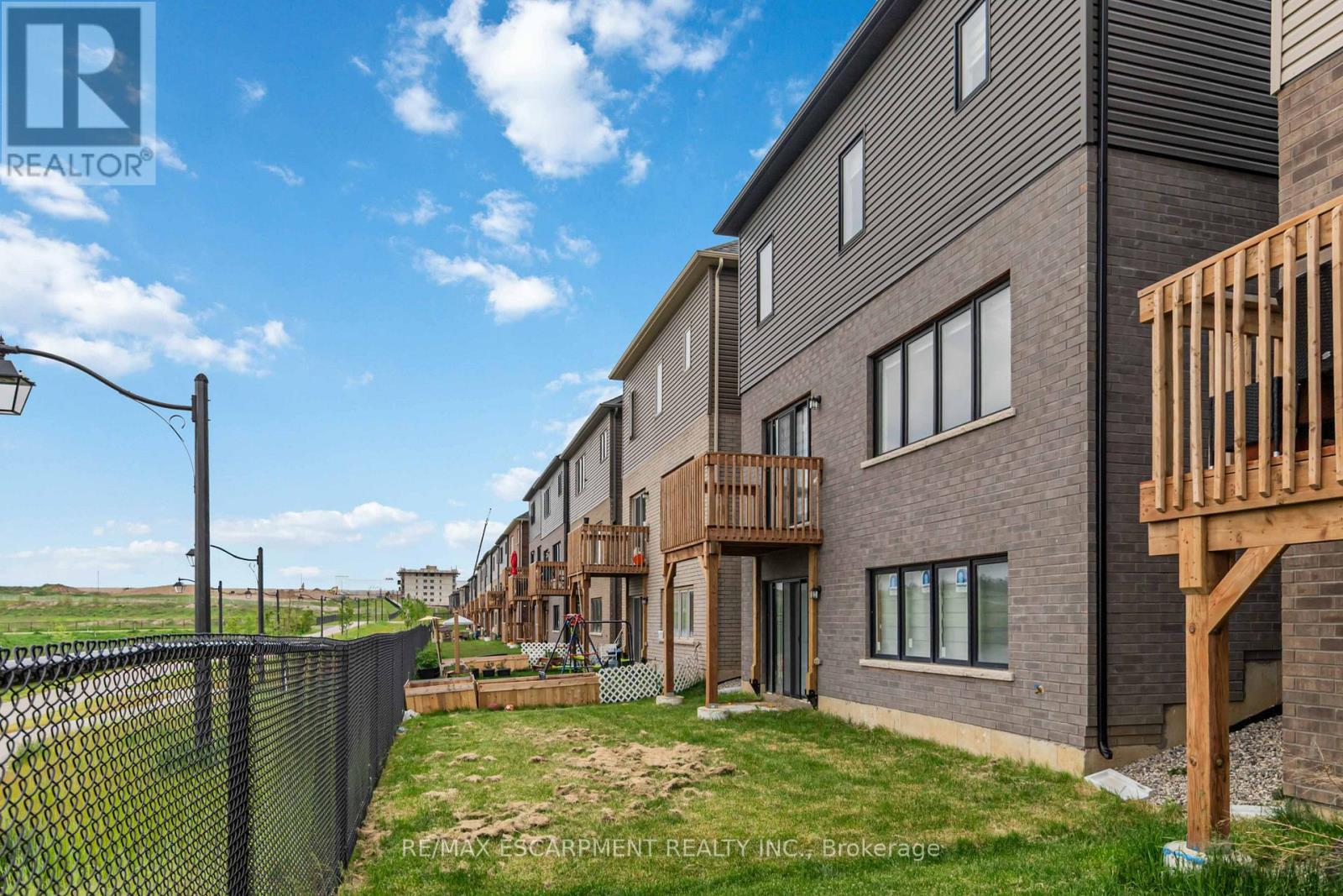 126 HITCHMAN STREET - 31