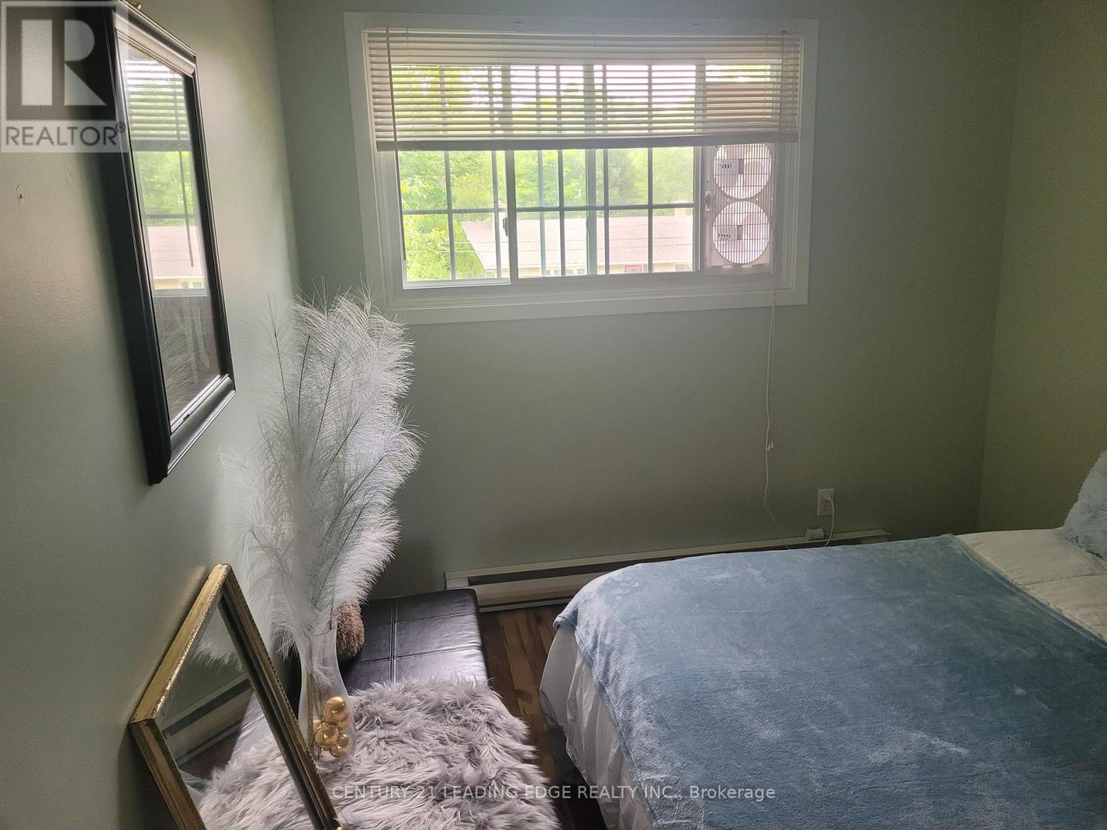 19 FOREST HILL ROAD - 21