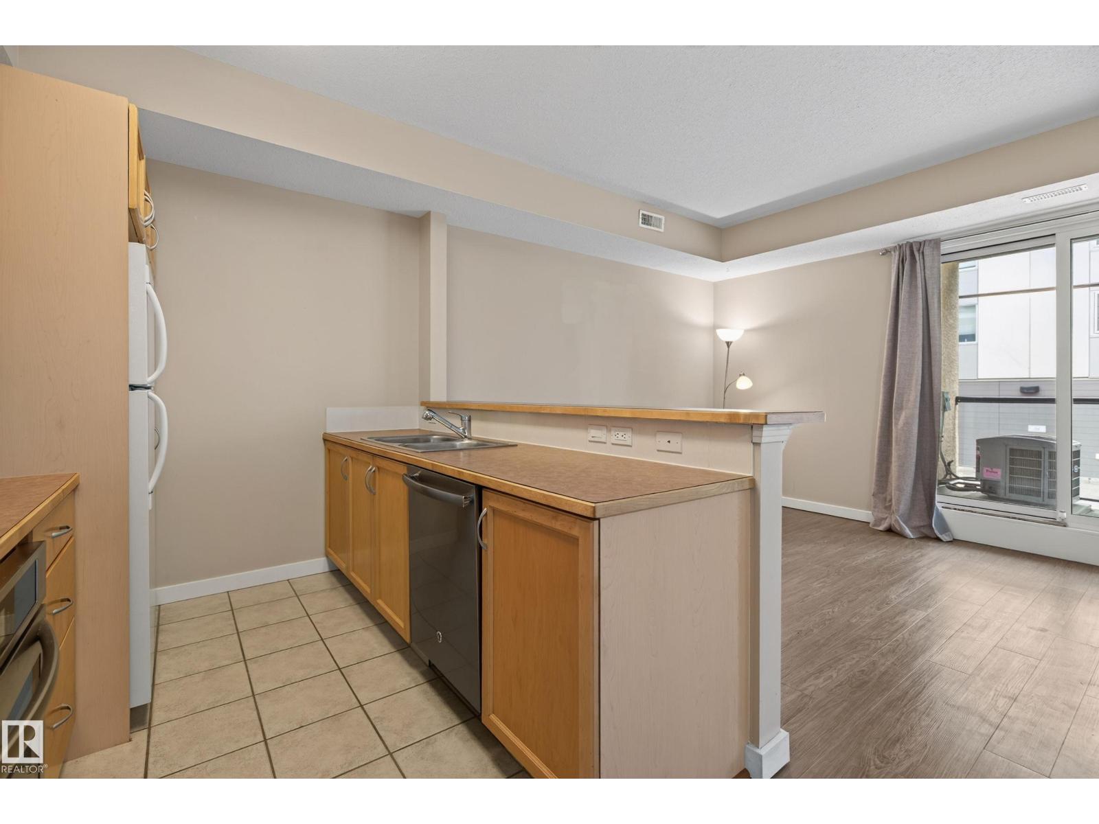 #109 9828 112 ST NW - 12