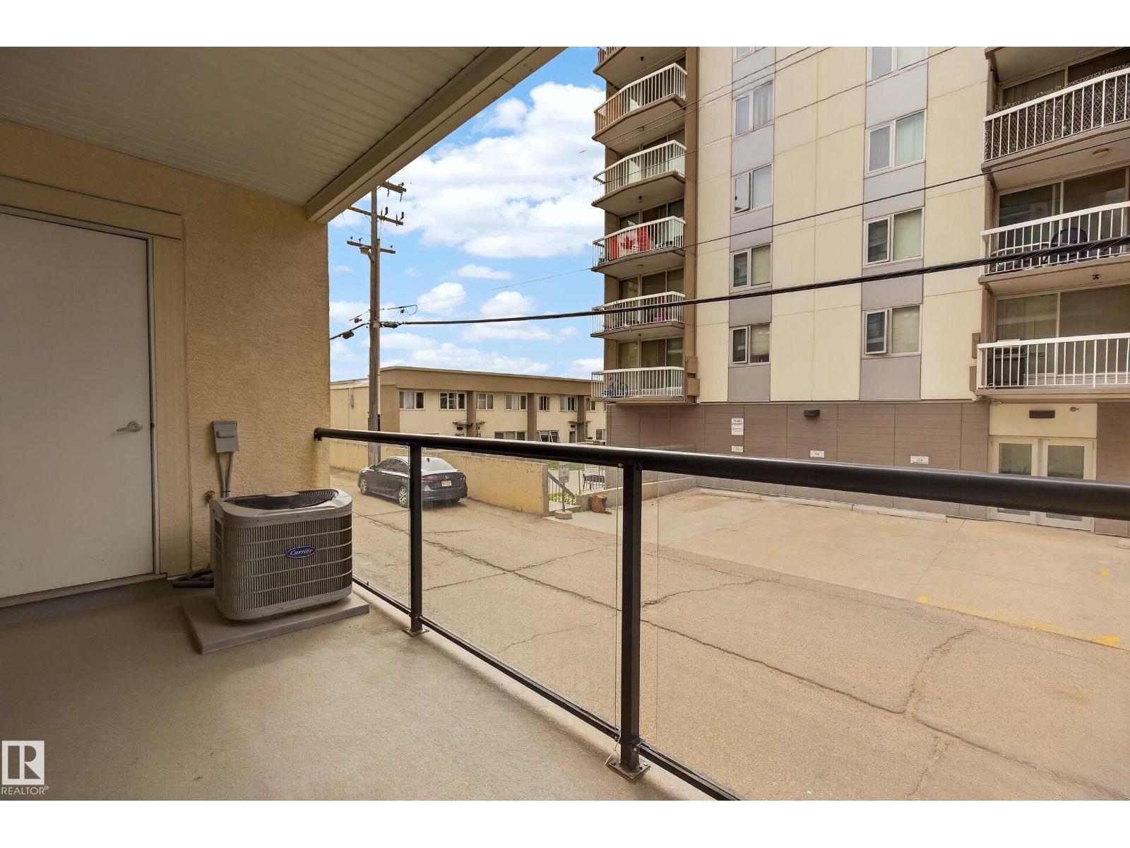 #109 9828 112 ST NW - 20
