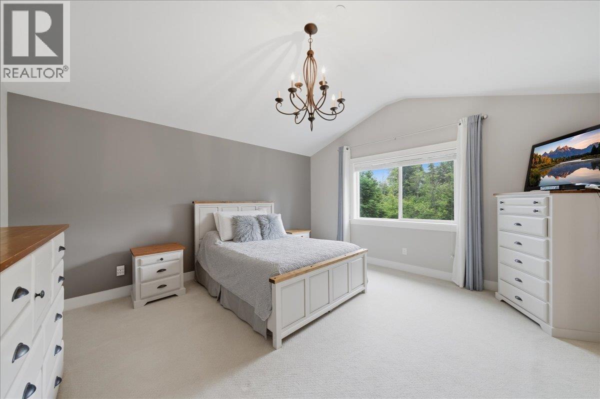 24766 100A AVENUE, Maple Ridge