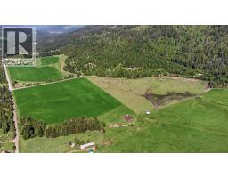 33 Lang Road, Cherryville, BC V0E2G3 Photo 18