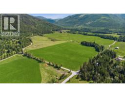 33 Lang Road, Cherryville, BC V0E2G3 Photo 23