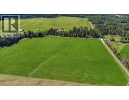 33 Lang Road, Cherryville, BC V0E2G3 Photo 9