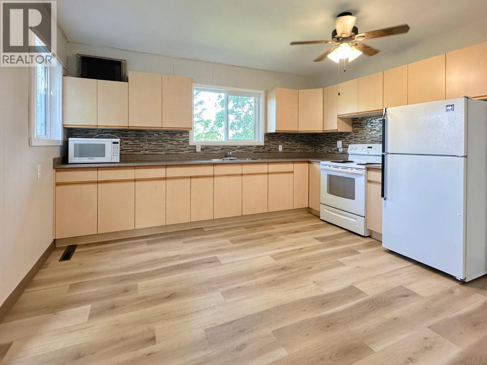 6910 PONDEROSA Drive - 29