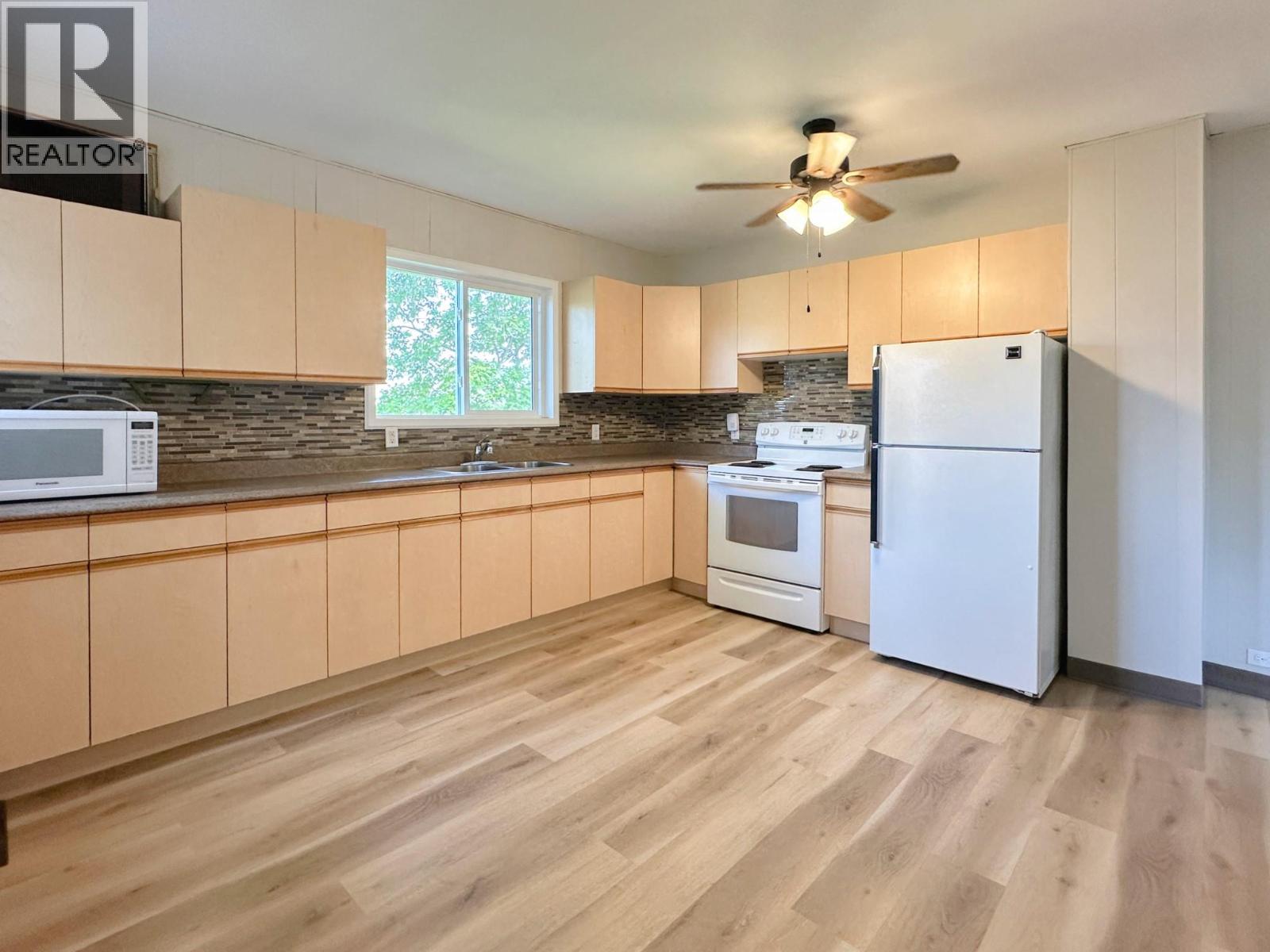6910 PONDEROSA Drive - 13