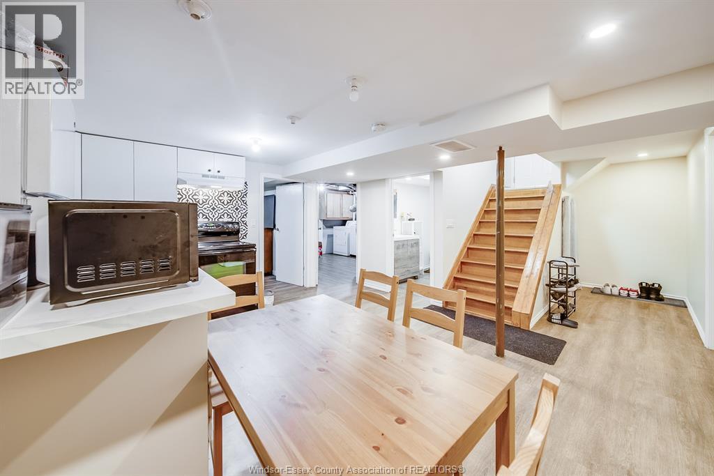 5210 QUEEN ELIZABETH DRIVE - 22