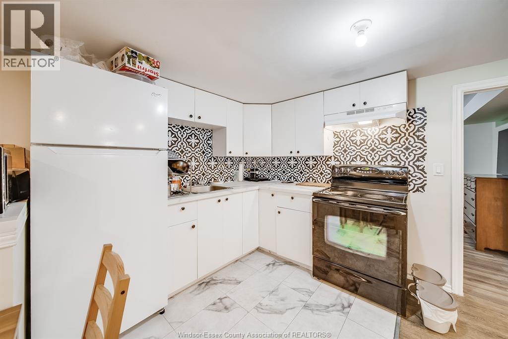 5210 QUEEN ELIZABETH DRIVE - 25
