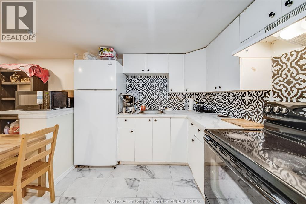 5210 QUEEN ELIZABETH DRIVE - 26