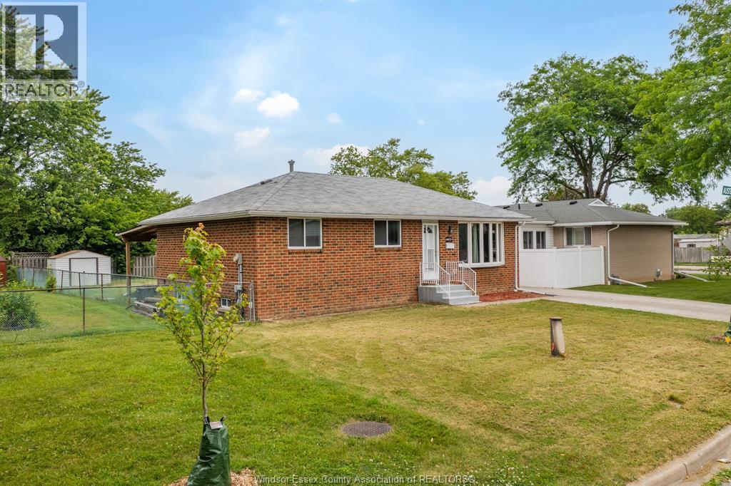 5210 QUEEN ELIZABETH DRIVE - 37