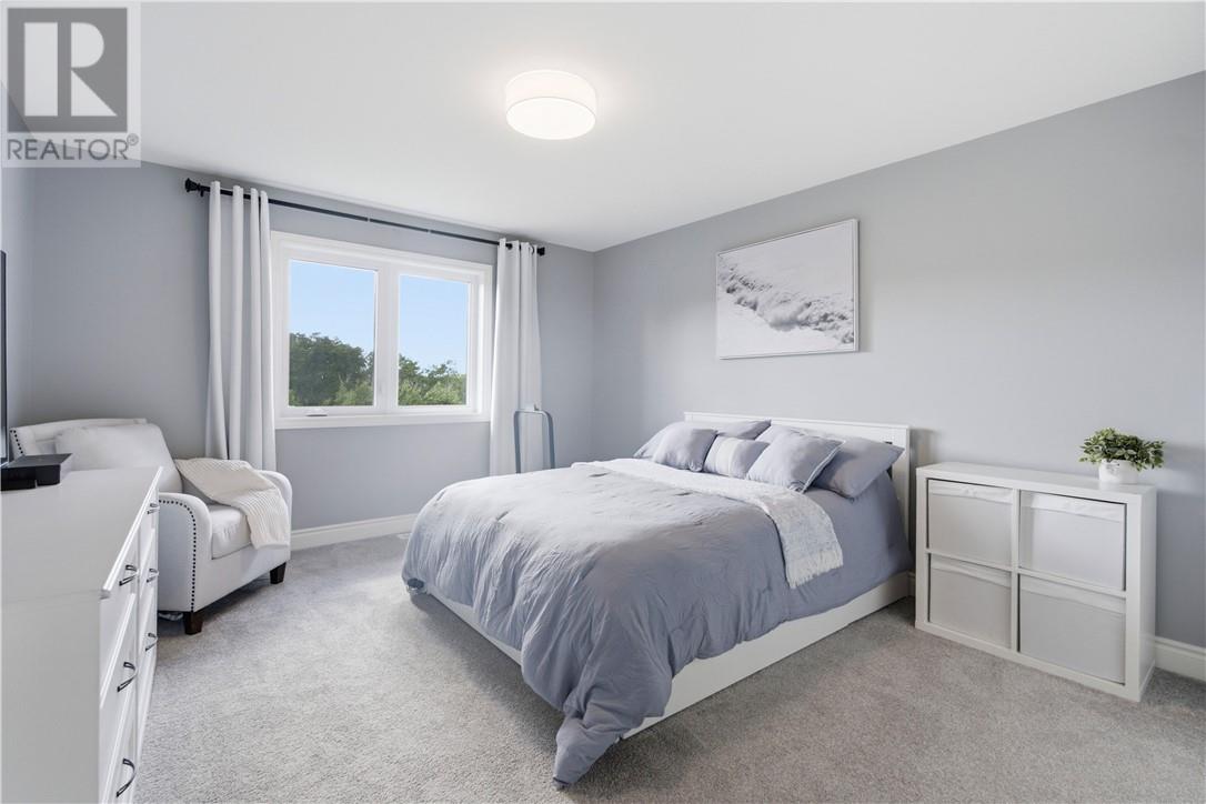 90 Landreville Drive - Image 12