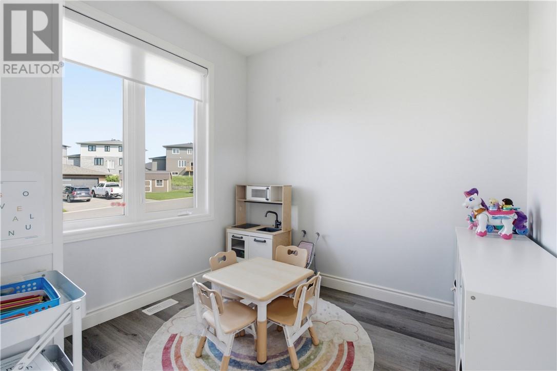 90 Landreville Drive - 9