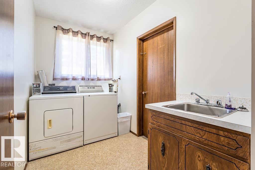 3812-3814 53 ST - 20
