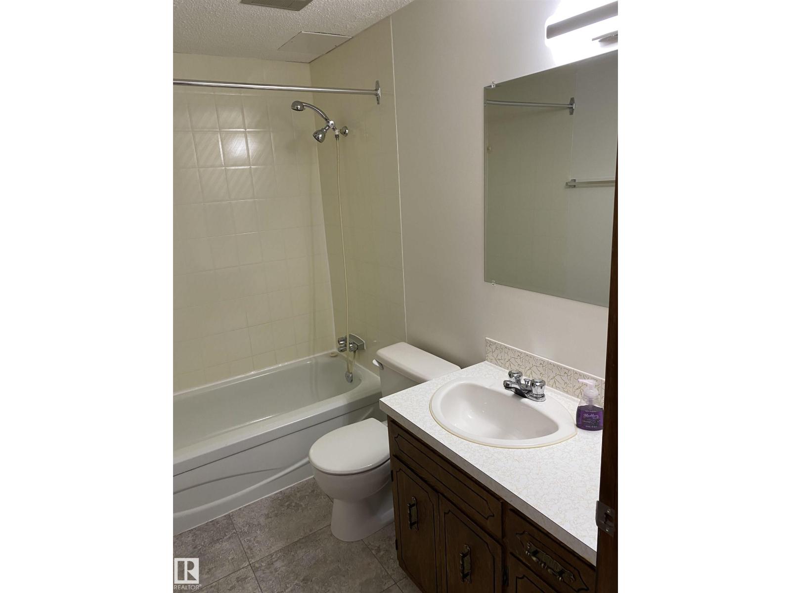 3812-3814 53 ST - 31